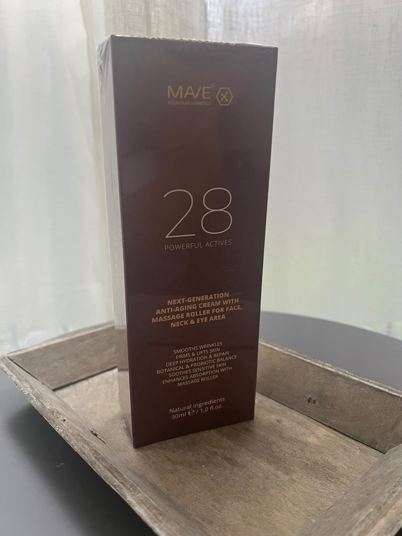MAVE 28 Powerful Actives Gesichtscreme mit Massage-Roller, Umkarton für 30 ml